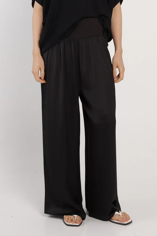 Fate + Becker Dashing Pant - Black