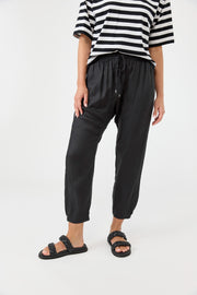 Studio Relaxed Pants - Ebony