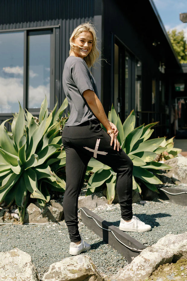 Home-lee Apartment Pants - Black With Blossom Daisy X