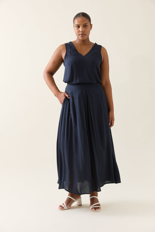 Isle of Mine Oline Pleat Skirt - Navy