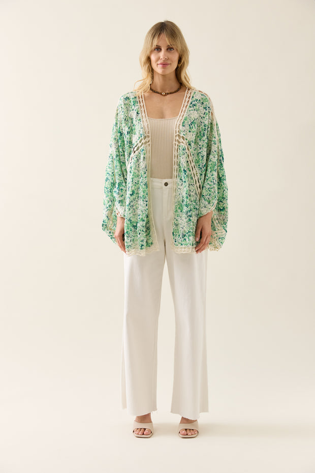 Isle of Mine Oline Lace Cape