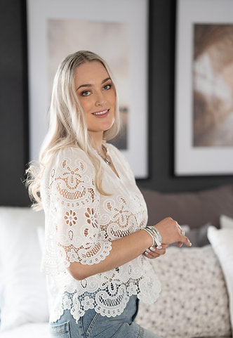 *** PRE ORDER *** Harlem Ava Blouse - White