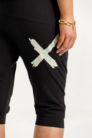 Home-lee Apartment 3/4 Pants - Black With Candy Apple X