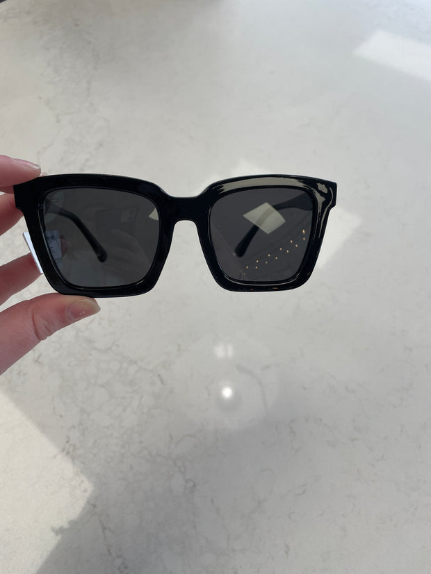Privé Revaux Sunglasses - The Sundays Best - Black