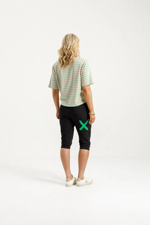Home-lee Apartment 3/4 Pants - Black With Kelly Green X