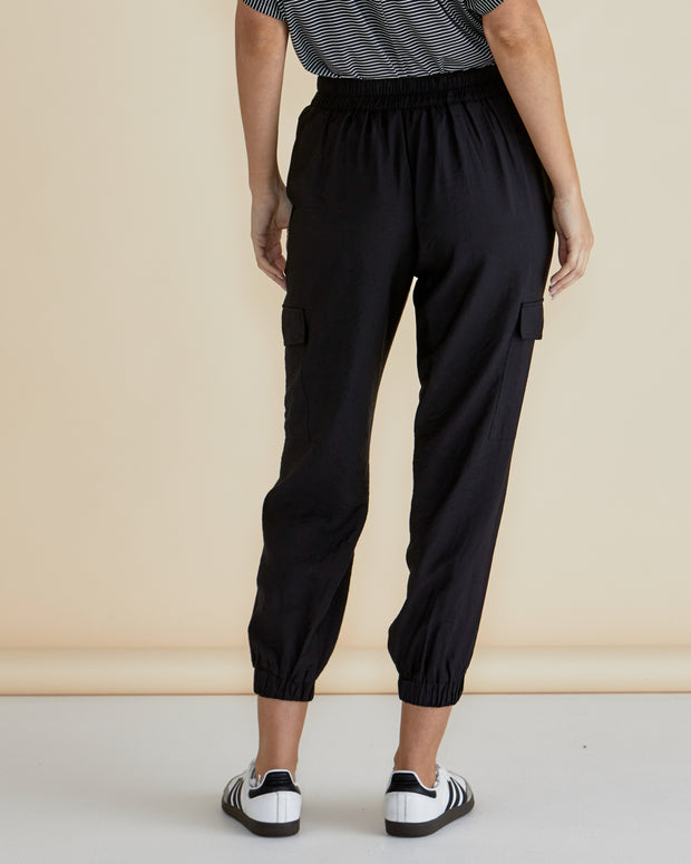 Betty Basics Adrianna Jogger - Black