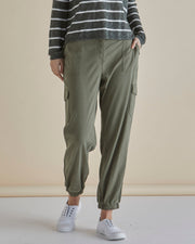 Betty Basics Lacey Lyocell Cargo Jogger - Khaki