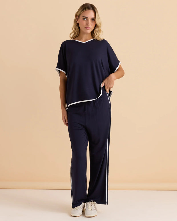 Betty Basics Clara Tee - Navy