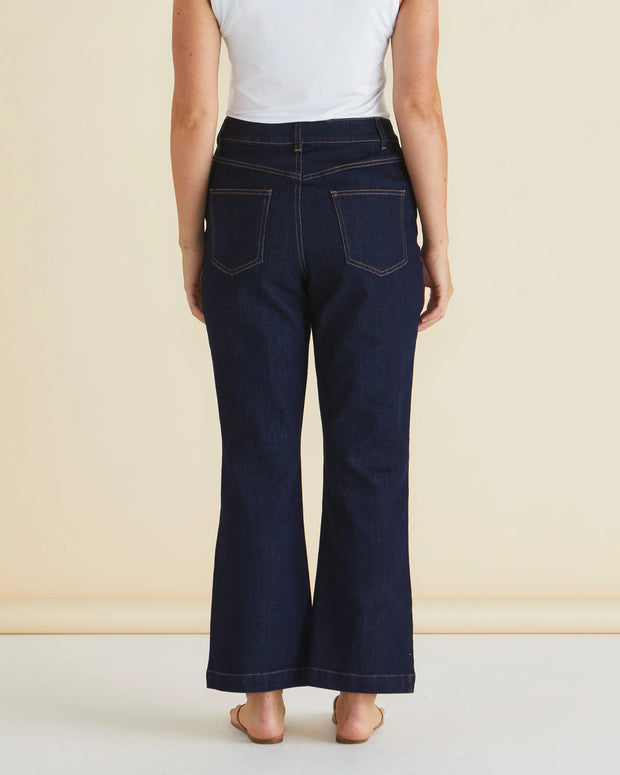 Betty Basics Fleur Bootleg Jean - Smoke Ink