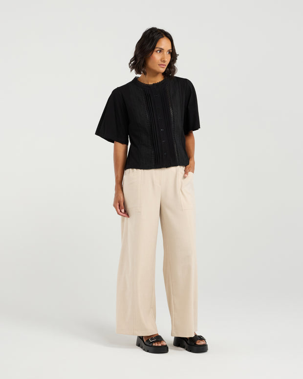 et alia Victoria Blouse - Black