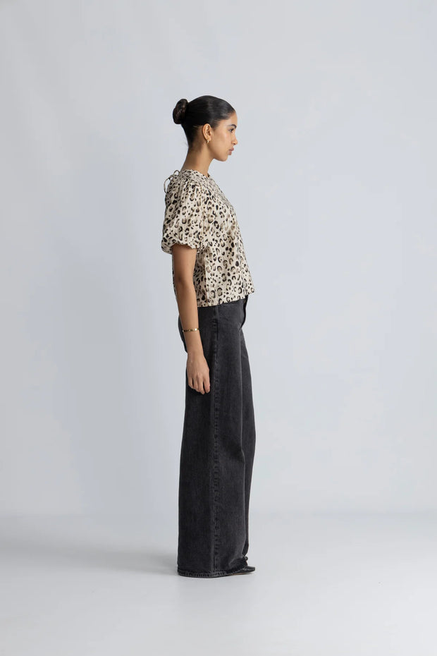MSCH Alyona Vlora 2/4 Top - Oatmeal Leo
