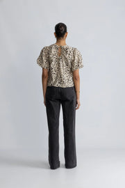 MSCH Alyona Vlora 2/4 Top - Oatmeal Leo
