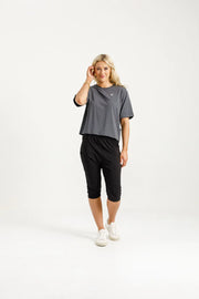 Home-lee Apartment 3/4 Pants - Black With Blossom Daisy X