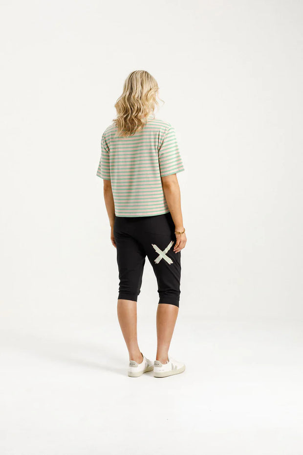 Home-lee Apartment 3/4 Pants - Black With Candy Apple X