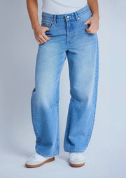 Stella + Gemma Carson Barrel Jean - Mid Blue