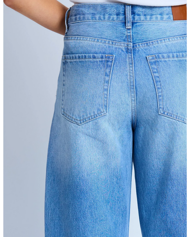 Stella + Gemma Carson Barrel Jean - Mid Blue