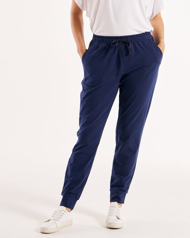 Betty Basics Heidi Pant - Navy Stars