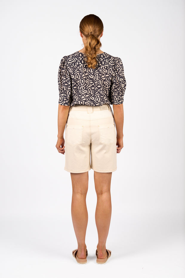 Knewe Spin Short - Natural Denim