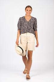 Knewe Spin Short - Natural Denim