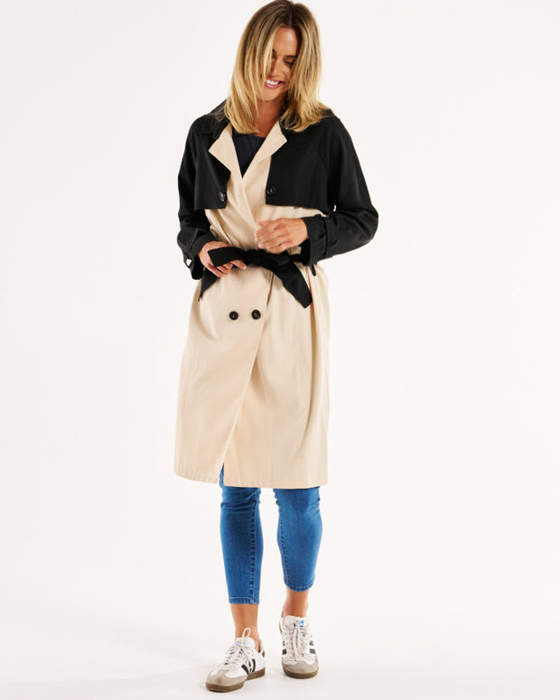 Betty Basics Splice Trench Coat - Black/Ivory