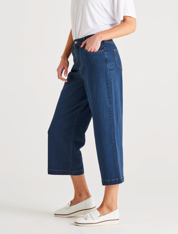 Betty Basics Tabitha Cropped Jean - Indi Washed